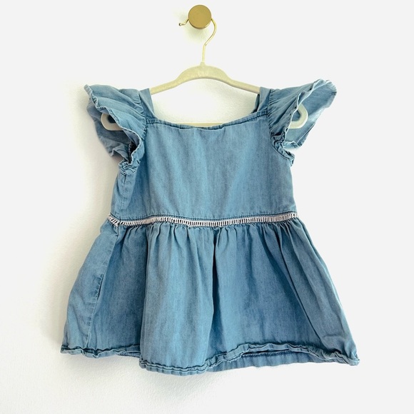 BEAUTIFUL Jessica Simpson Denim Blue Flutter Sleeve Top - Baby Girl 24 Months - Picture 2 of 3